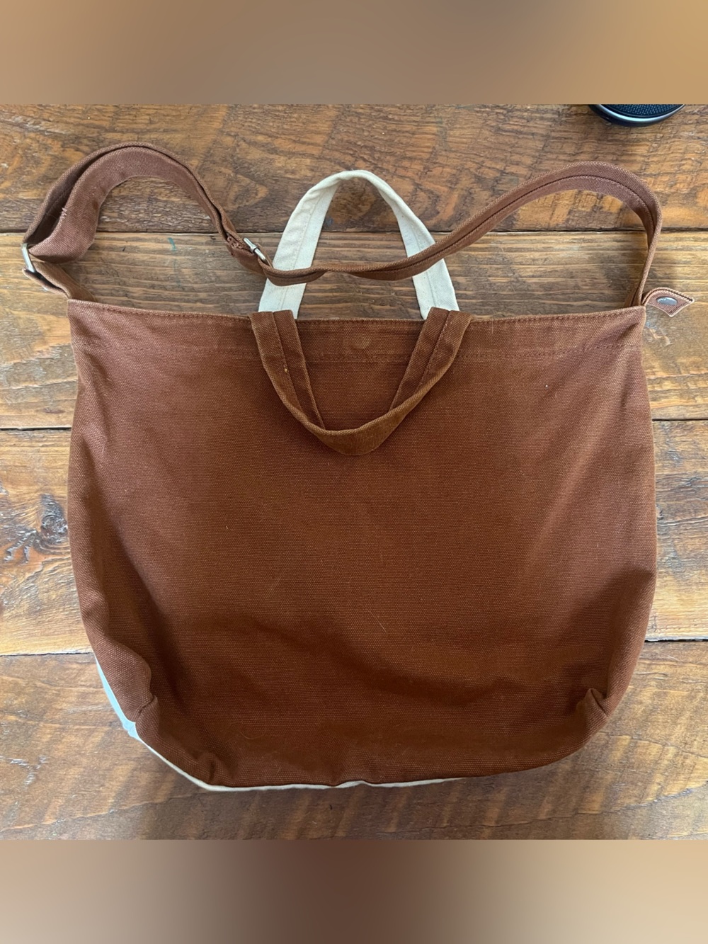 BAGGU Deadstock Canvas Duck Bag — brown & white - Picture 2 of 7